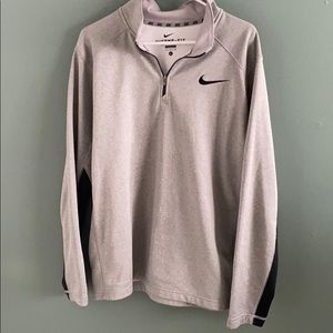 Men’s Nike Long Sleeve Sweatshirt